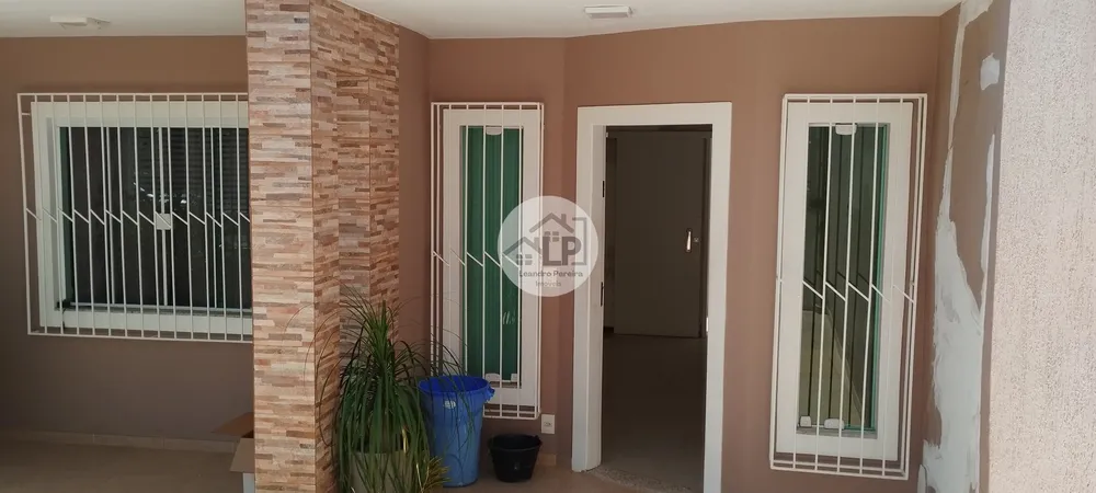 Casa, 3 quartos, 240 m² - Foto 1