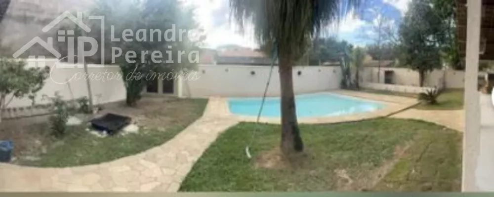 Casa à venda com 4 quartos, 800m² - Foto 4