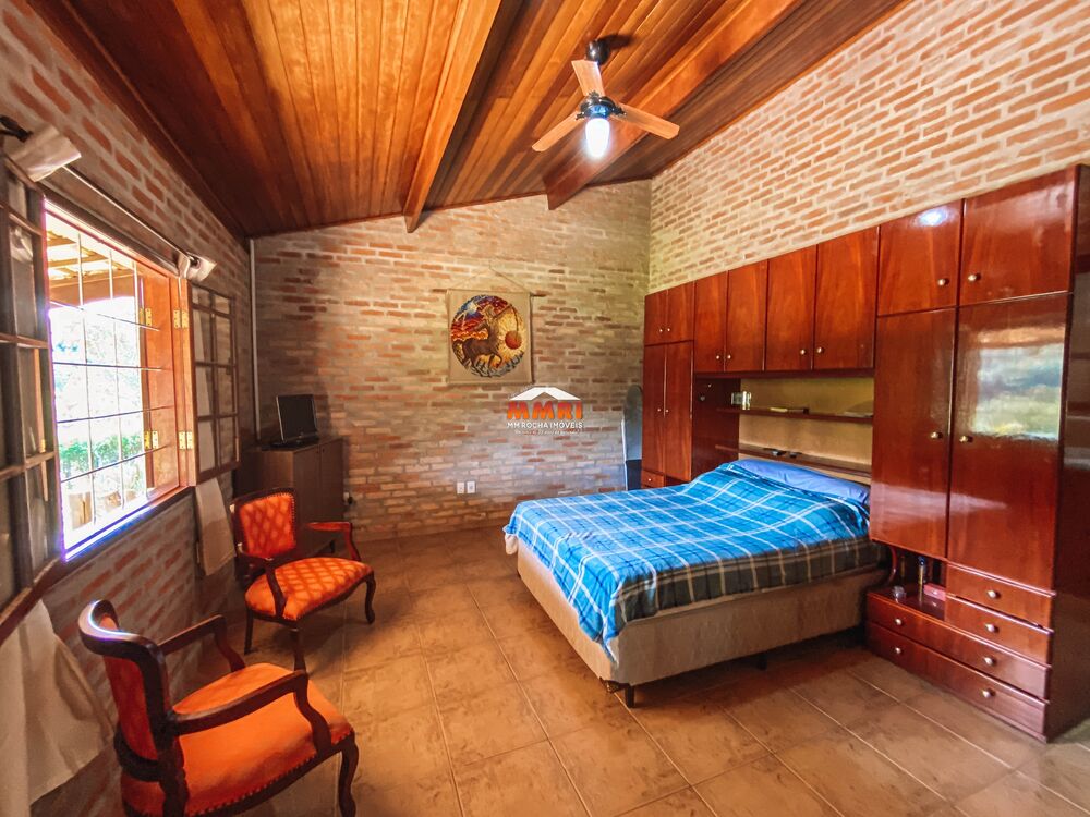 Chácara à venda com 2 quartos, 3285m² - Foto 4
