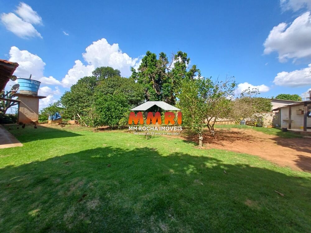 Chácara à venda com 5 quartos, 2400m² - Foto 3