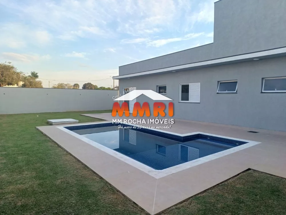 Casa de Condomínio à venda com 3 quartos, 720m² - Foto 4