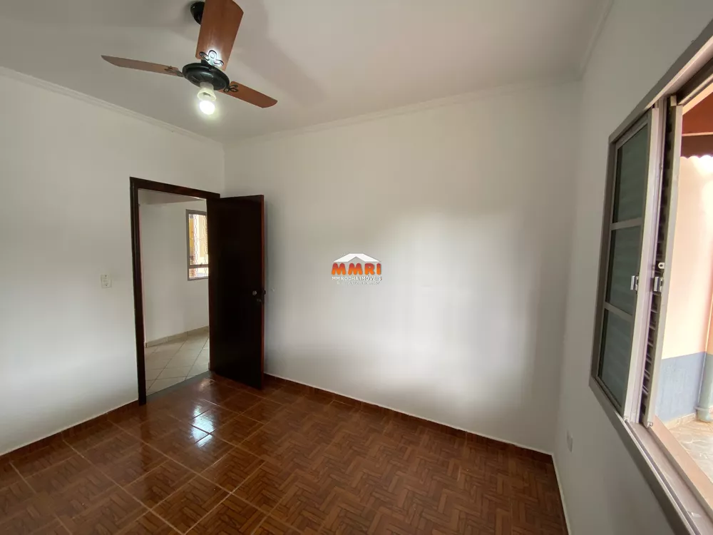 Casa à venda com 3 quartos, 140m² - Foto 11