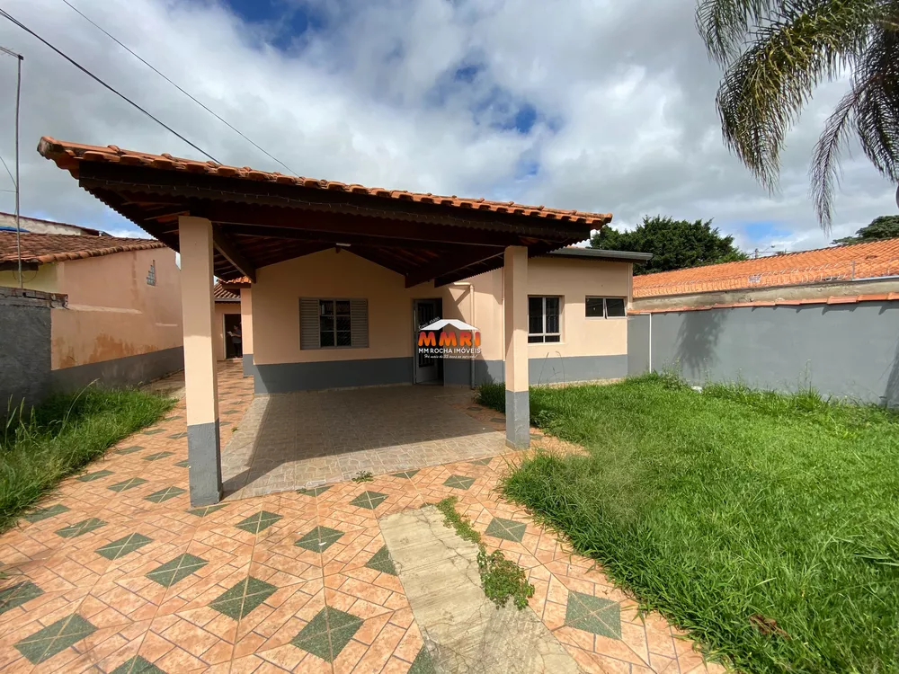 Casa à venda com 3 quartos, 140m² - Foto 1