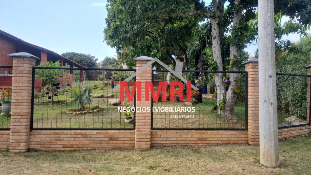 Chácara, 4 quartos, 1200 m² - Foto 1