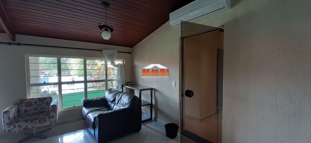 Chácara à venda com 3 quartos, 1000m² - Foto 1