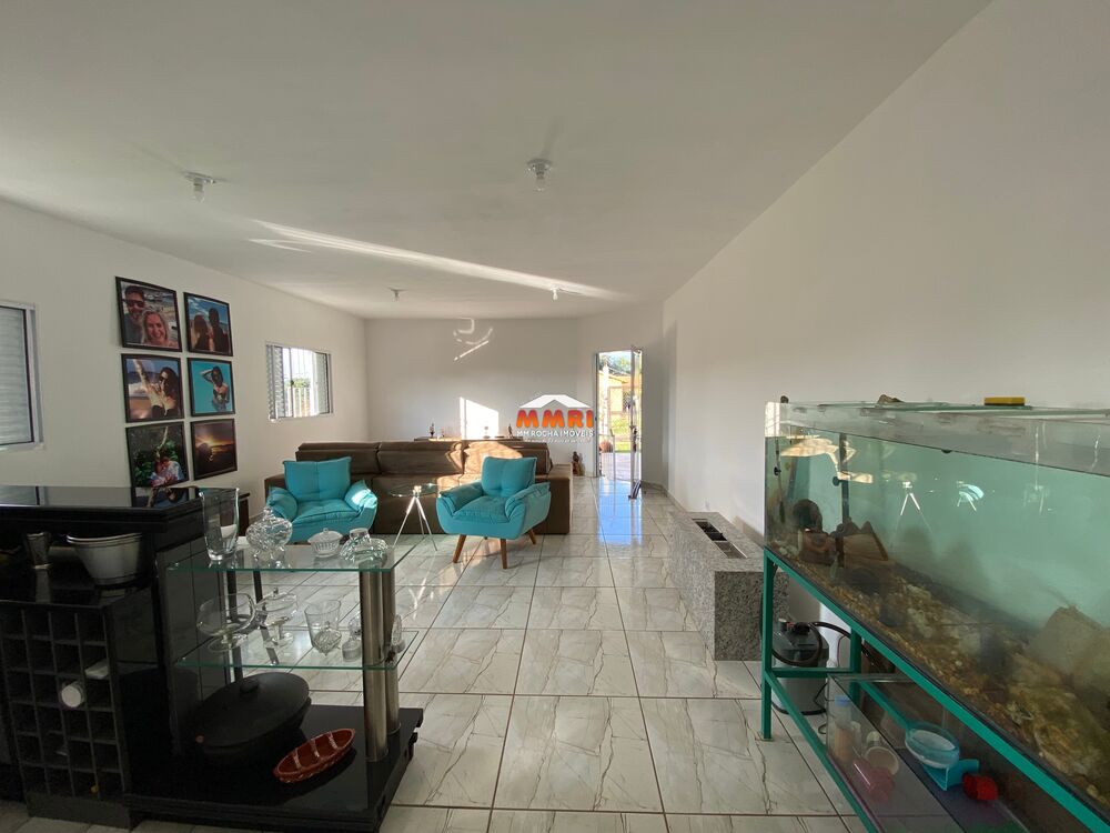 Chácara à venda com 2 quartos, 1000m² - Foto 10