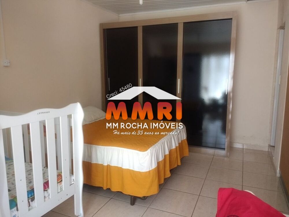 Casa à venda com 4 quartos, 370m² - Foto 4