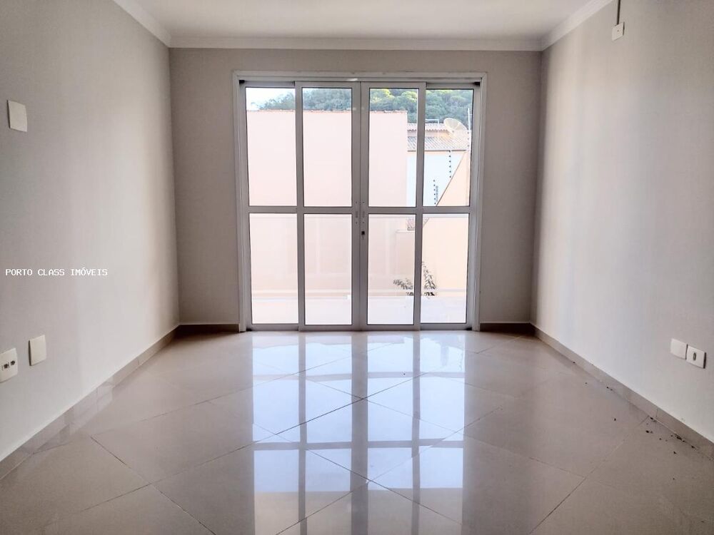 Sobrado à venda com 3 quartos, 300m² - Foto 4