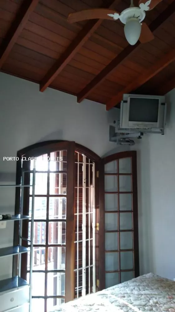 Sobrado à venda com 4 quartos, 205m² - Foto 2