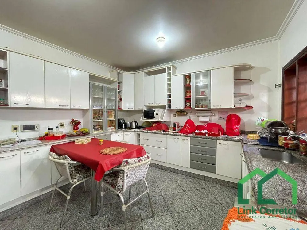 Casa, 5 quartos, 375 m² - Foto 8