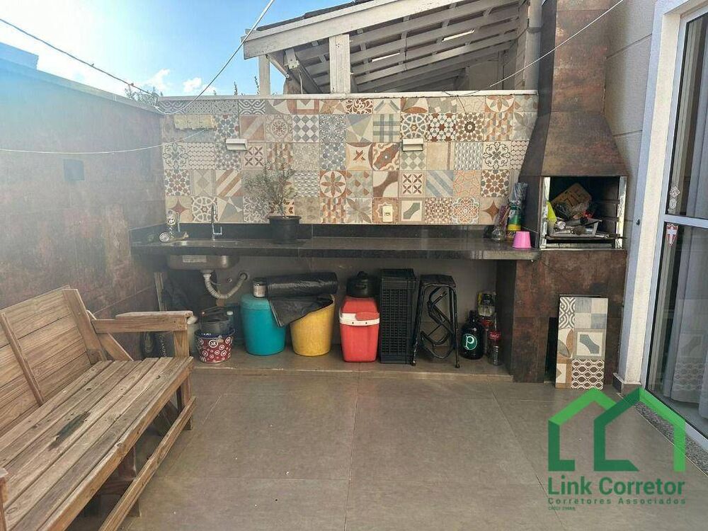 Casa de Condomínio à venda com 3 quartos, 80m² - Foto 1
