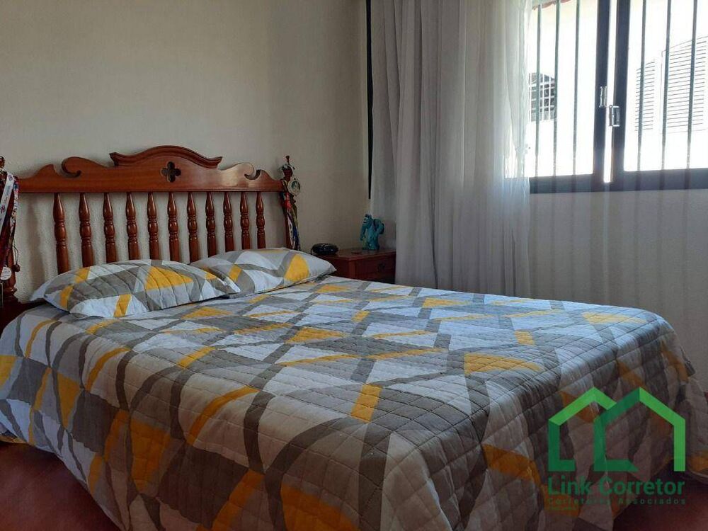 Casa à venda e aluguel com 4 quartos, 342m² - Foto 19