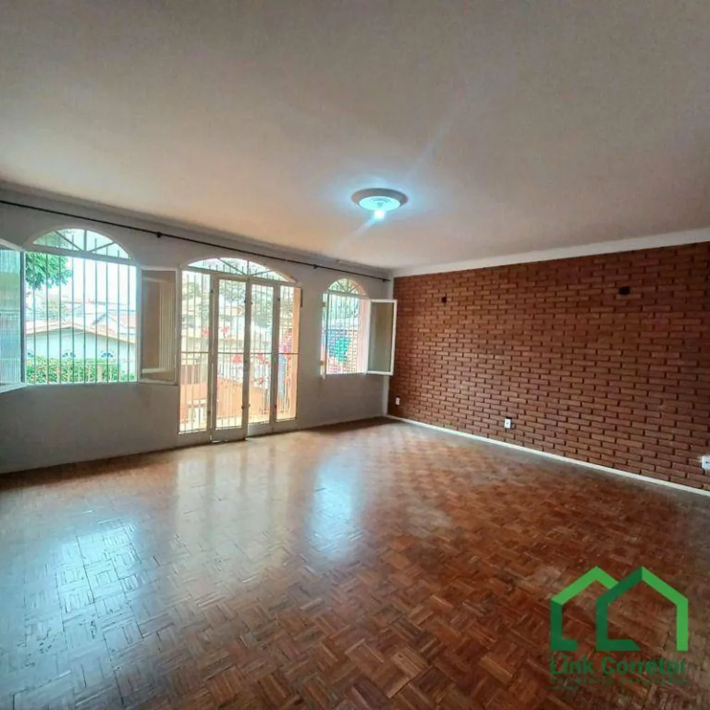 Casa, 5 quartos, 261 m² - Foto 1
