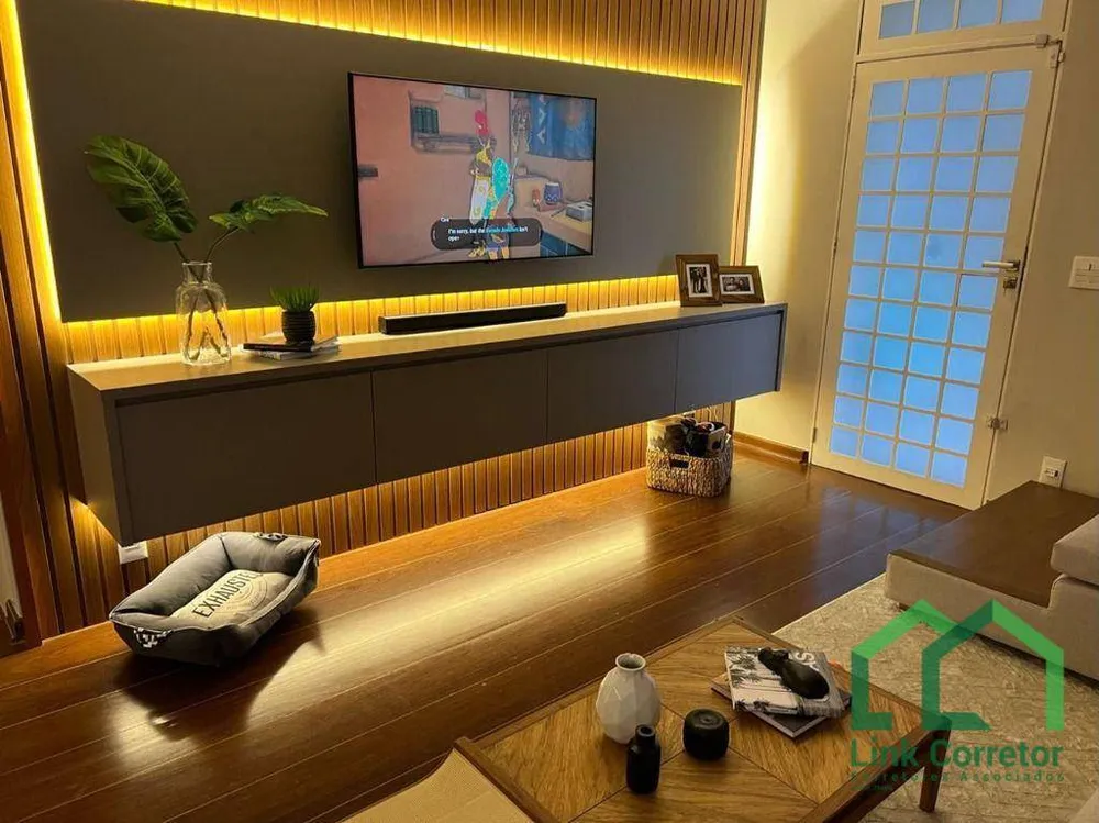 Casa, 4 quartos, 234 m² - Foto 1