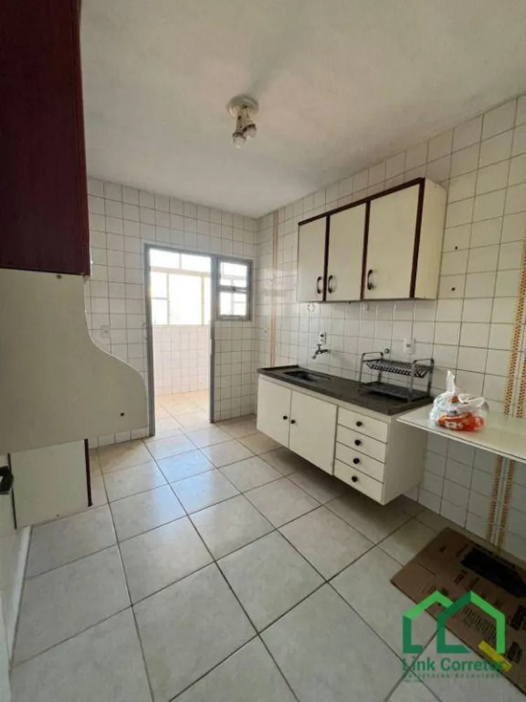 Apartamento, 3 quartos, 80 m² - Foto 2