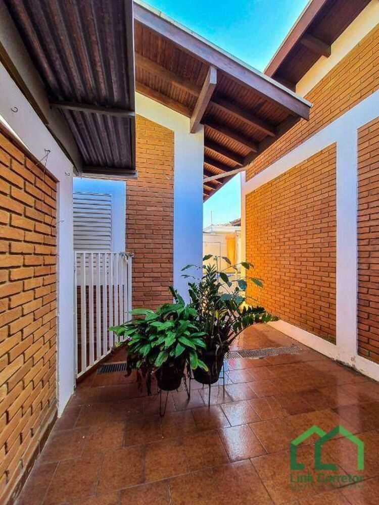 Casa à venda com 4 quartos, 444m² - Foto 2