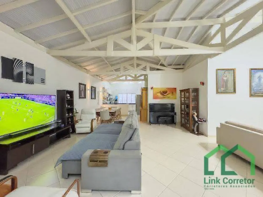 Chácara, 5 quartos, 1350 m² - Foto 2