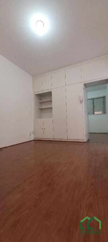 Apartamento à venda com 1 quarto, 40m² - Foto 2