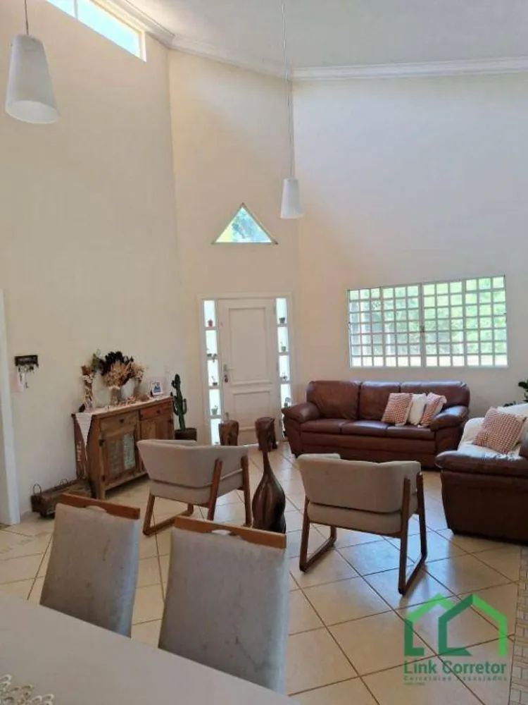 Chácara, 3 quartos, 1800 m² - Foto 9