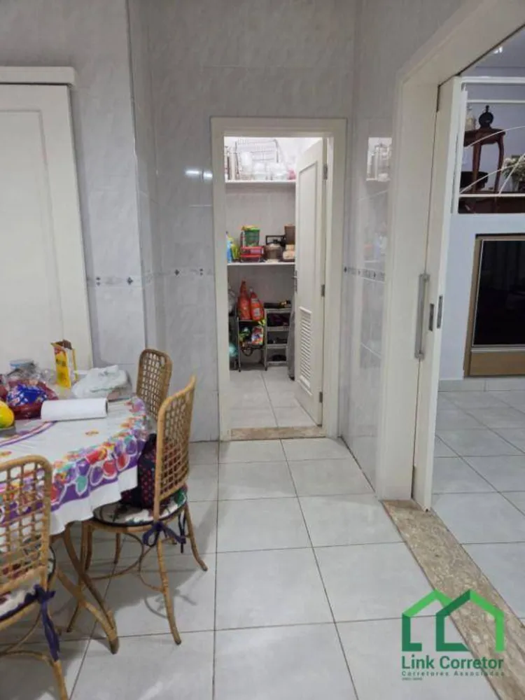 Casa, 3 quartos, 258 m² - Foto 6
