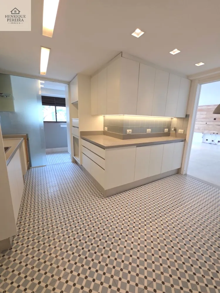 Apartamento, 3 quartos, 142 m² - Foto 1