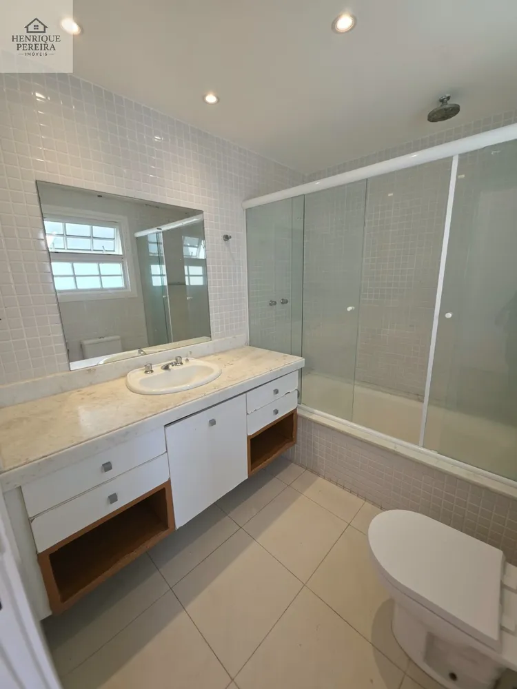 Casa, 4 quartos, 240 m² - Foto 31