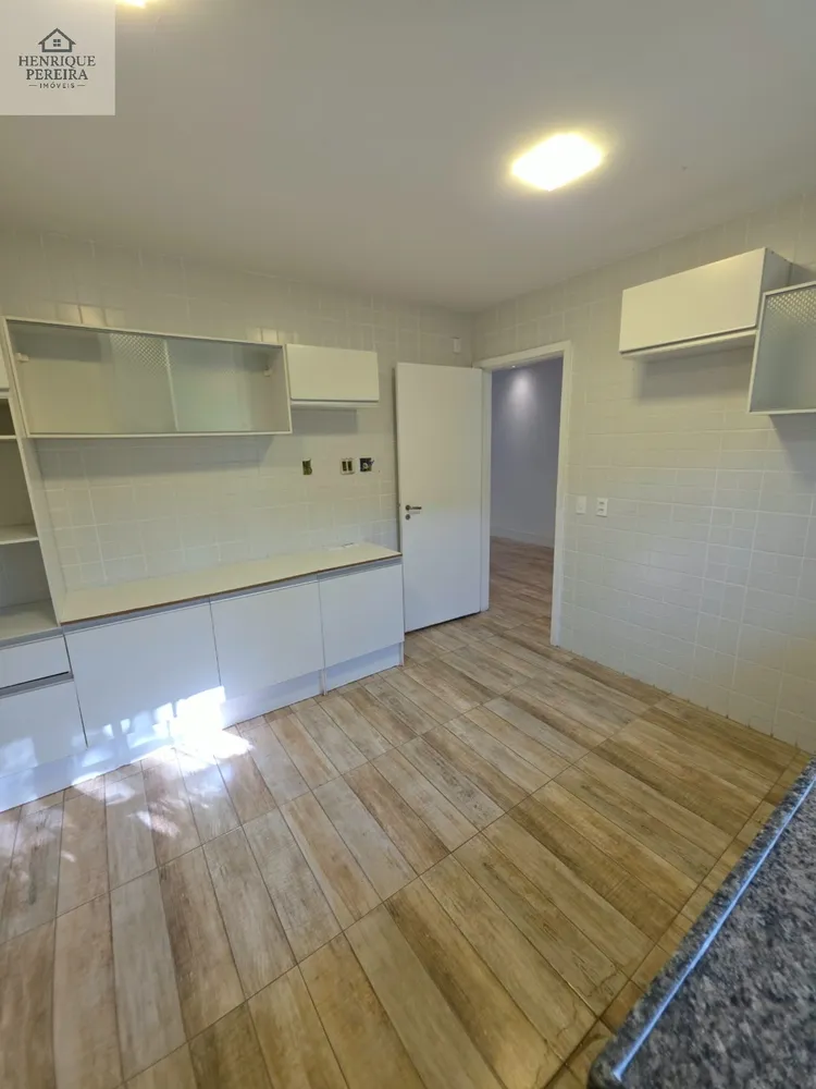 Casa, 4 quartos, 240 m² - Foto 4