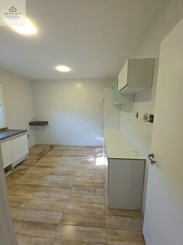 Casa, 4 quartos, 240 m² - Foto 9
