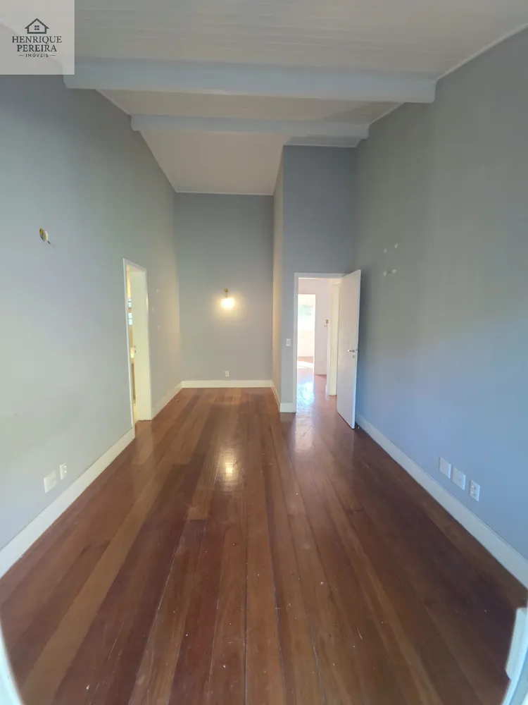 Casa, 4 quartos, 240 m² - Foto 23
