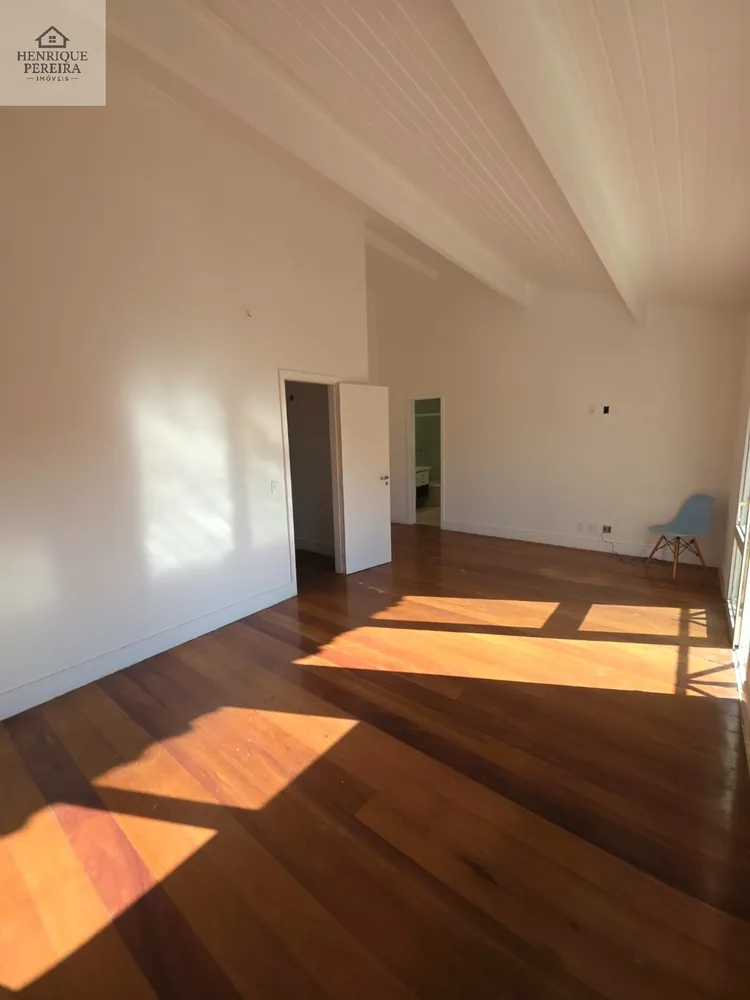 Casa, 4 quartos, 240 m² - Foto 35