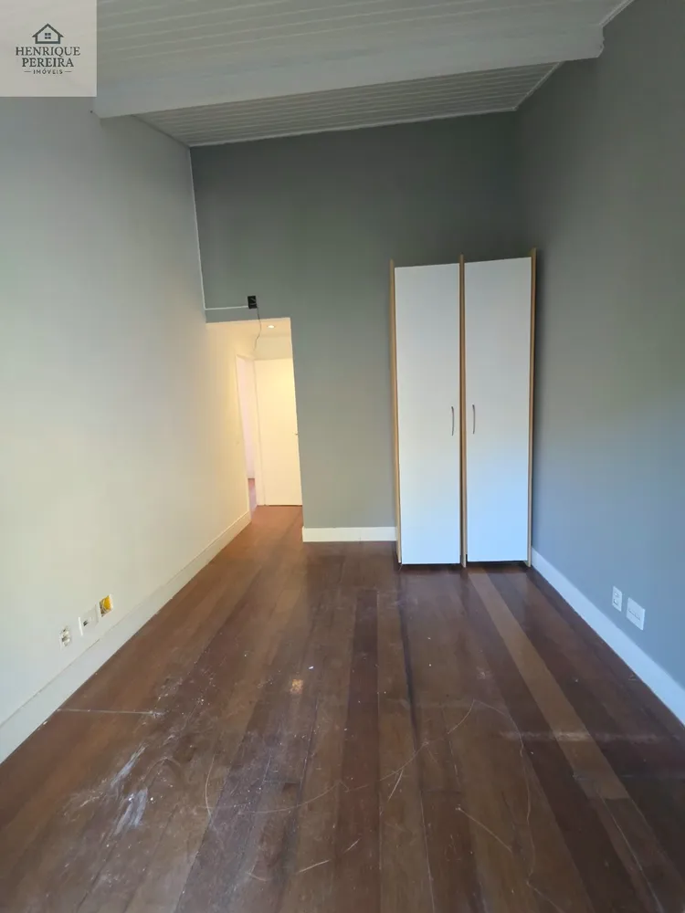 Casa, 4 quartos, 240 m² - Foto 17