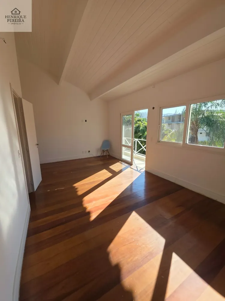 Casa, 4 quartos, 240 m² - Foto 36