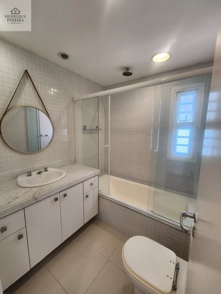 Casa, 4 quartos, 240 m² - Foto 31
