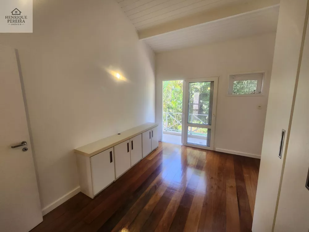 Casa, 4 quartos, 240 m² - Foto 18