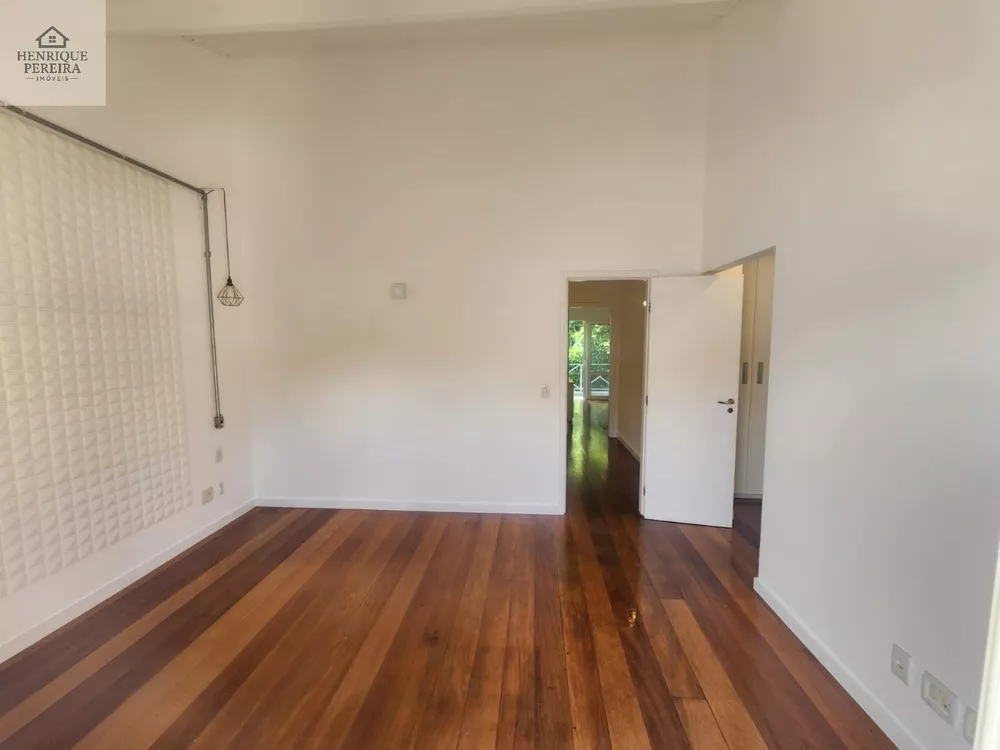 Casa, 4 quartos, 240 m² - Foto 35