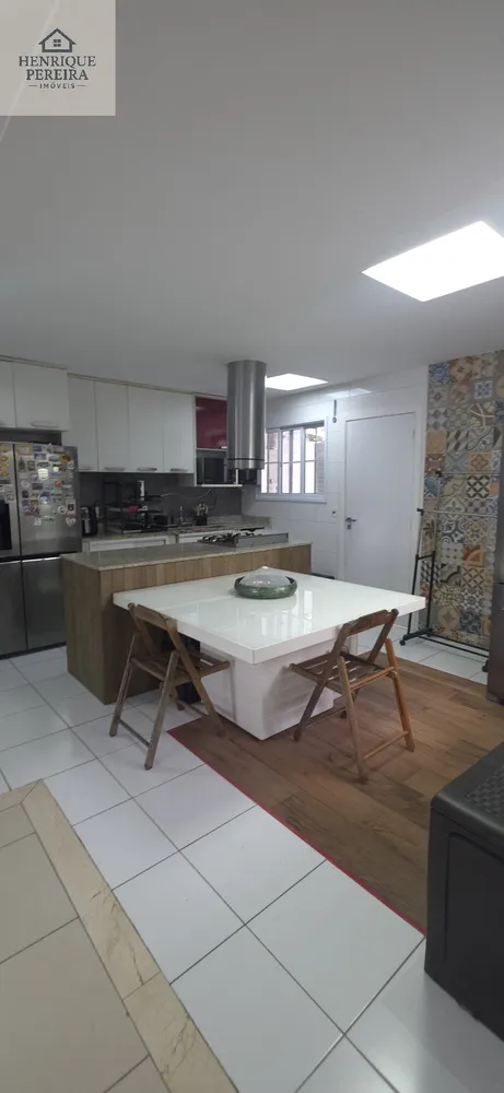 Casa, 3 quartos, 224 m² - Foto 13