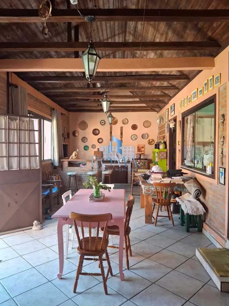 Casa, 3 quartos, 251 m² - Foto 3