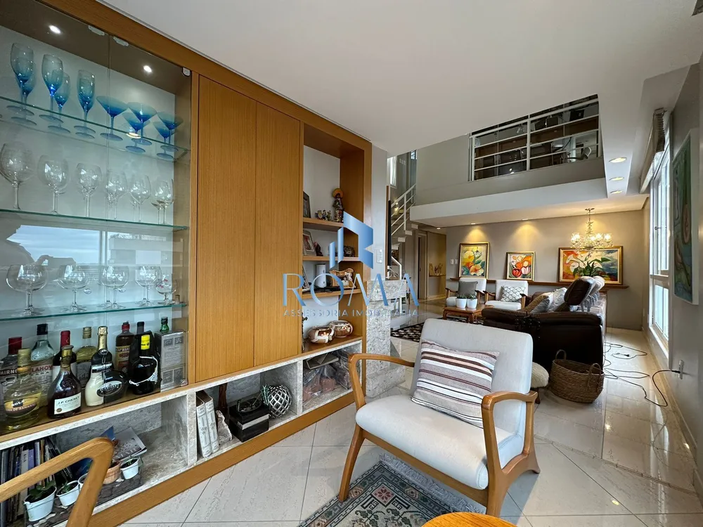 Cobertura, 3 quartos, 272 m² - Foto 1