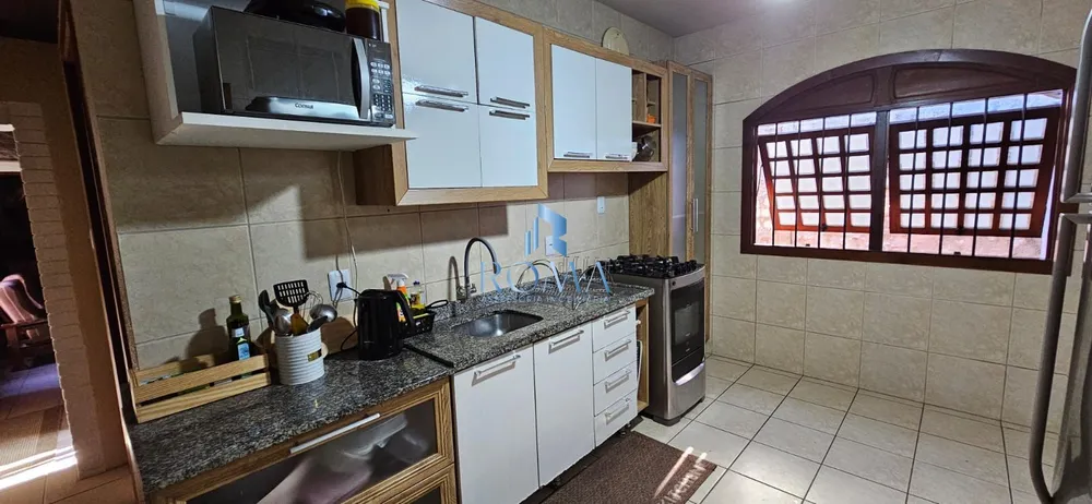 Casa, 3 quartos, 151 m² - Foto 2