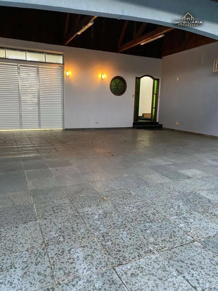 Casa, 4 quartos, 237 m² - Foto 4