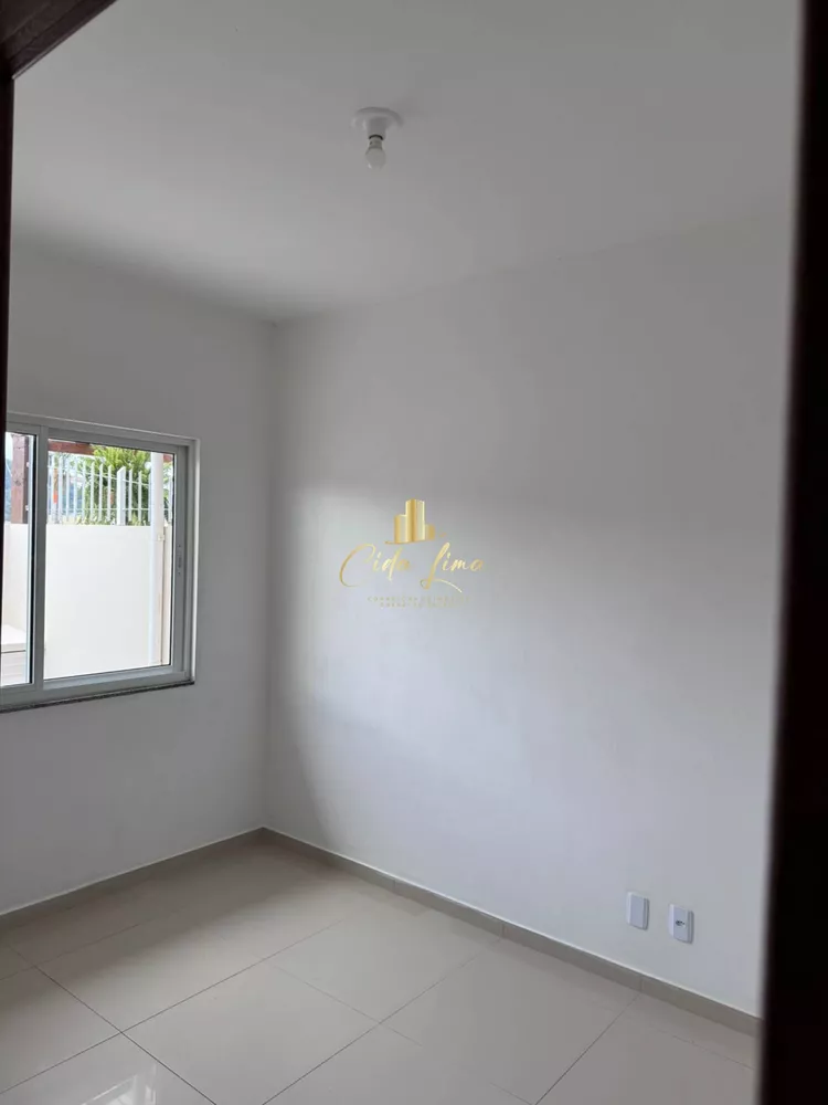 Casa à venda com 2 quartos, 50m² - Foto 4