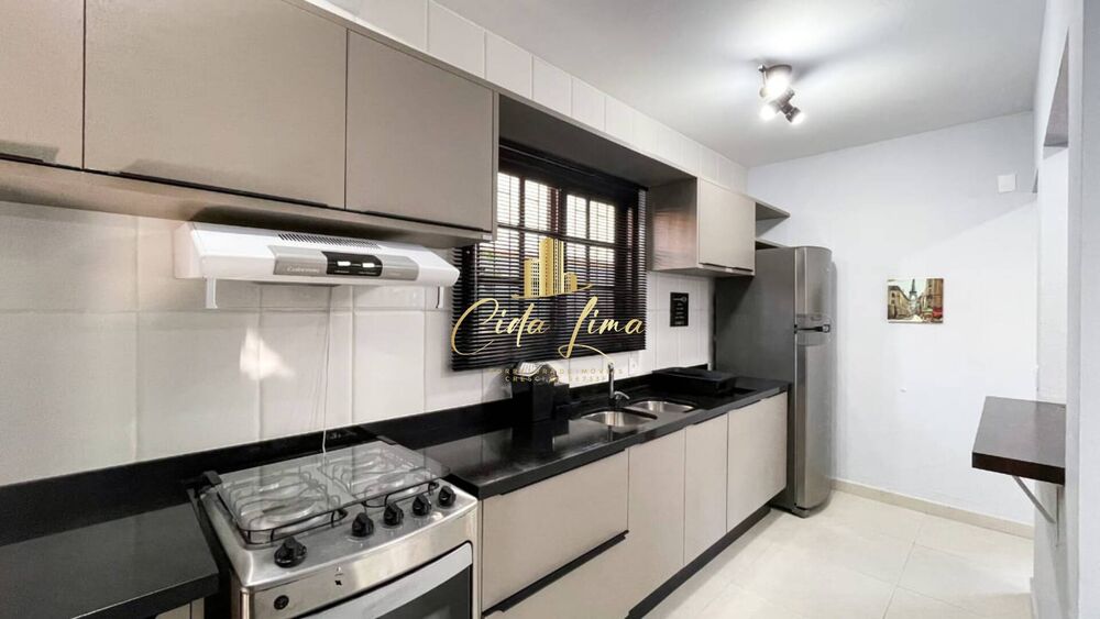 Casa, 3 quartos, 228 m² - Foto 1