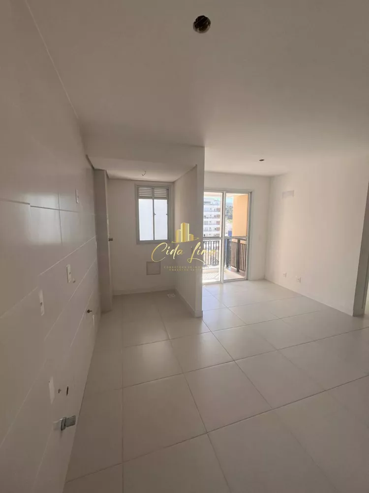 Apartamento à venda com 2 quartos, 57m² - Foto 4