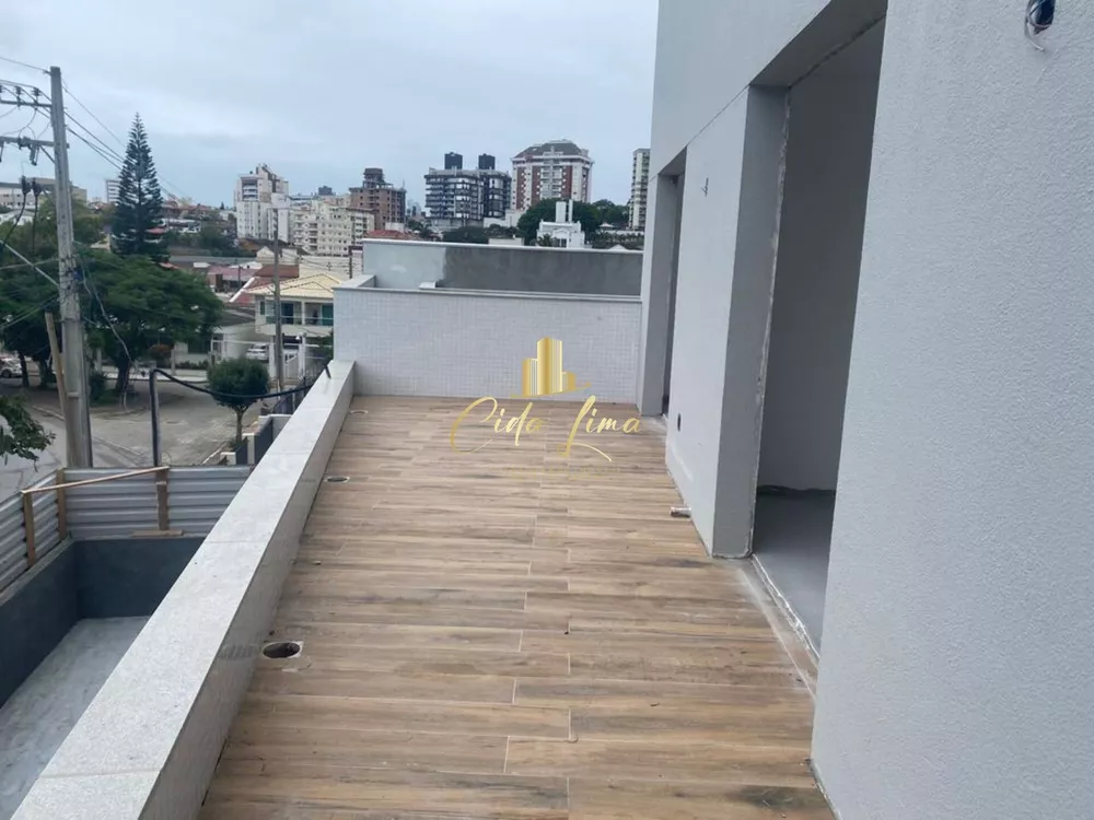 Apartamento à venda com 3 quartos, 134m² - Foto 3