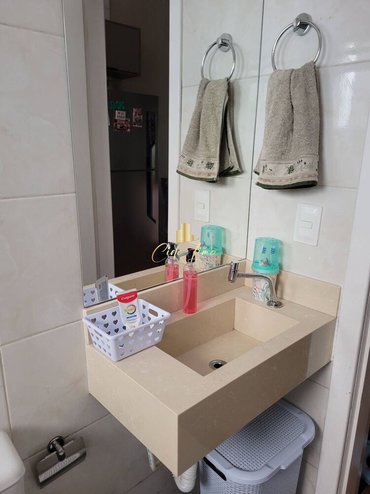 Casa à venda com 2 quartos, 100m² - Foto 7