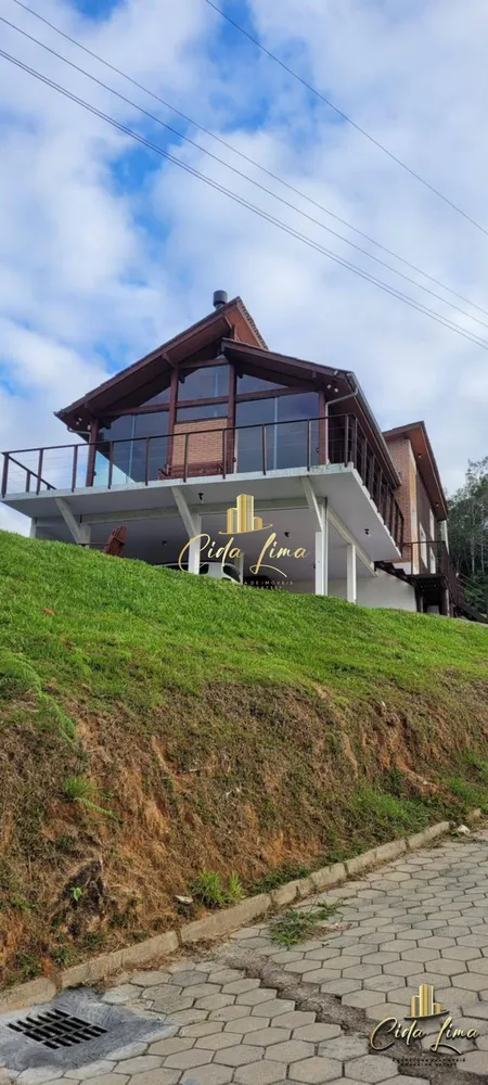 Casa, 3 quartos, 200 m² - Foto 1