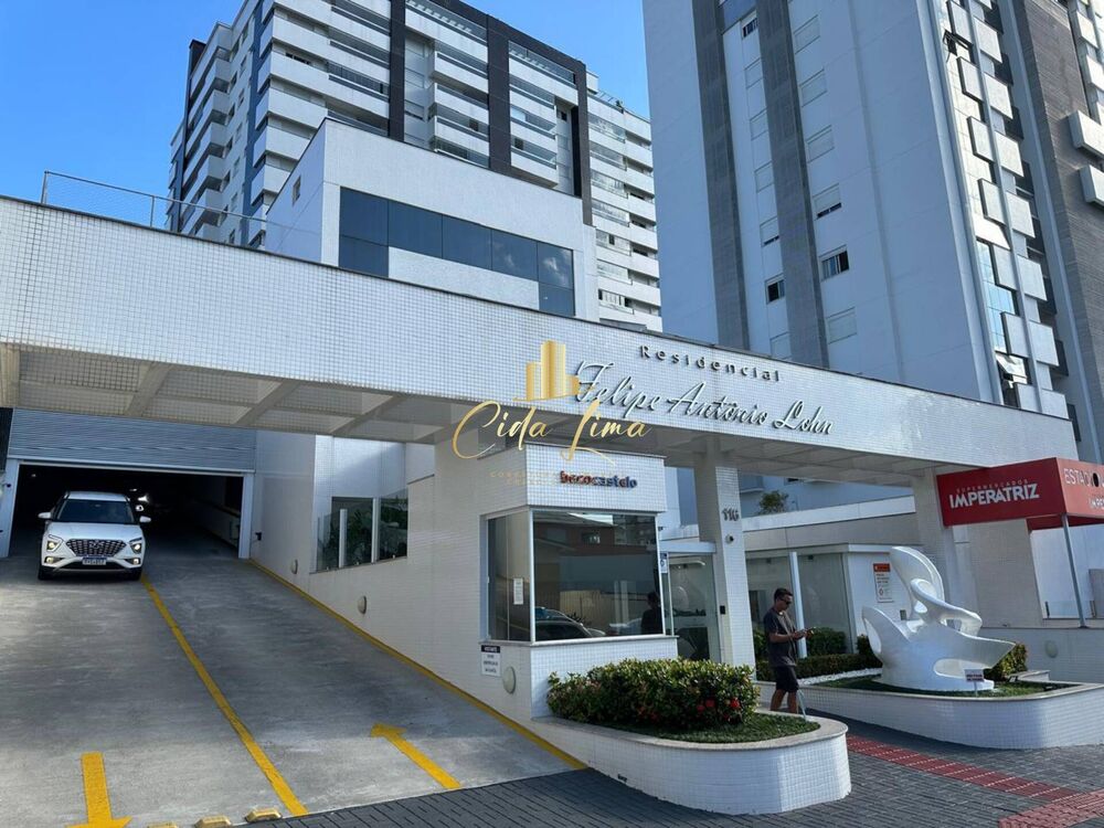 Apartamento à venda com 3 quartos, 96m² - Foto 1