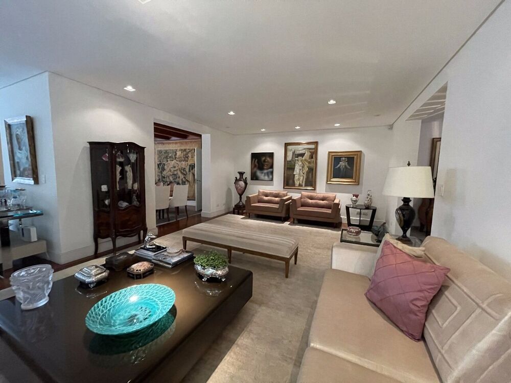 Casa para alugar com 4 quartos, 553m² - Foto 3