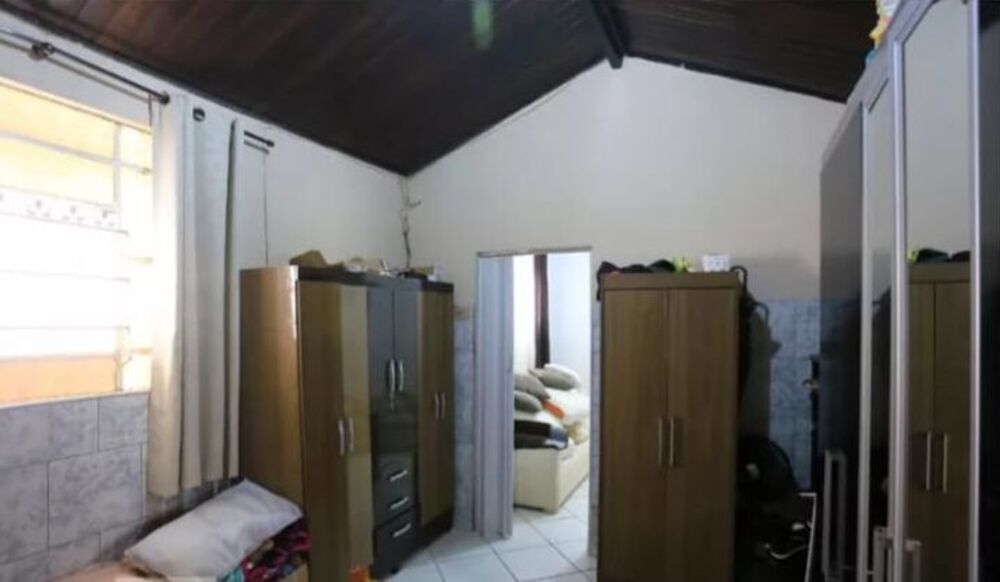 Casa à venda com 2 quartos, 100m² - Foto 2