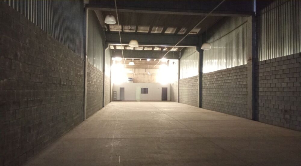 Depósito-Galpão, 760 m² - Foto 2